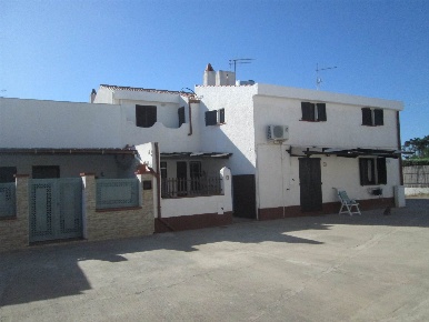 Foto Villa a schiera a Calasetta di 101 m² con 6 locali in vendita