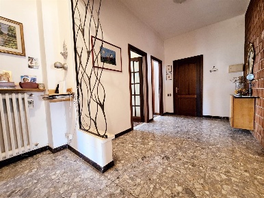 Foto Appartamento a Ancona Posatora di 197 m² con 5 locali in vendita