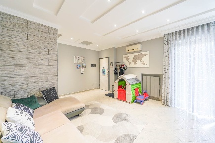 Foto Appartamento in Via Nunziante  71, Palo del Colle Centro di 110 m²
