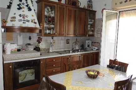 Foto Appartamento in Via Finocchiari 114, Aci Catena Centro di 80 m²