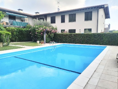 Foto Appartamento a Polpenazze del Garda di 55 m² con 2 locali in affitto