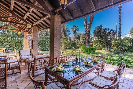Foto Appartamento in Via Giulianova, Fiumicino Fregene di 300 m² in affitto