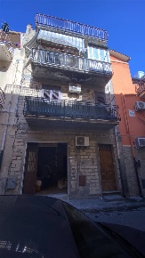 Foto Appartamento in via carignano 147, Scordia di 81 m² con 4 locali
