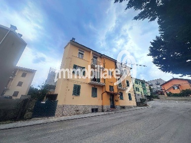 Foto Appartamento in Piazza Campo Imperatore 8, L'Aquila di 58 m²