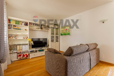 Foto Appartamento in Viale Dei Pini B/2, Noicattaro di 58 m² con 2 locali