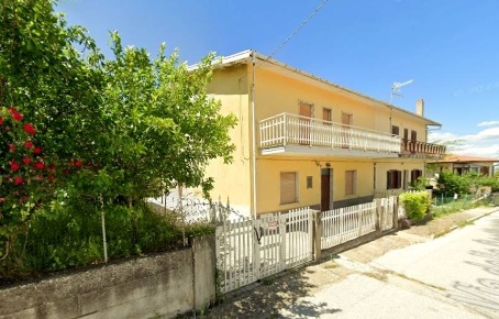 Foto Casa indipendente in Via della costituente 13, Vallata Centro