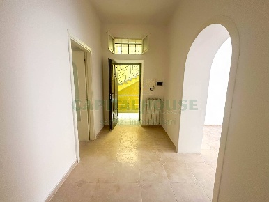 Foto Appartamento in PIAZZA DI RAUSO, Capua Centro di 80 m² con 3 locali