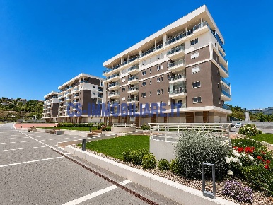 Foto Appartamento in Via Del Gallitello, Potenza Centro di 168 m²