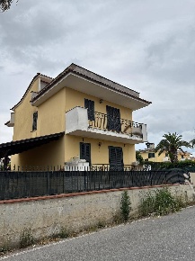 Foto Villa unifamiliare in via masseria vecchia, Giugliano in Campania