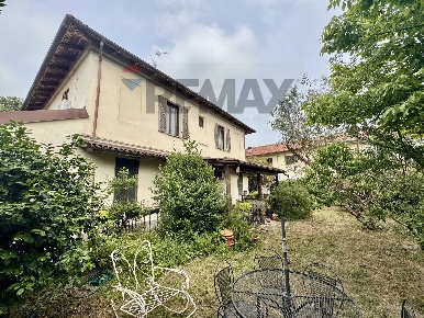 Foto Villa unifamiliare in Via Uberto Olevano 2163, Mortara Centro