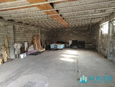 Foto Posti auto in via Luigi rizzo 25, Gerenzano di 165 m² con 1 locali