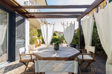 Foto Villa unifamiliare in via Don Luigi Zonca, Sorisole Centro di 250 m²