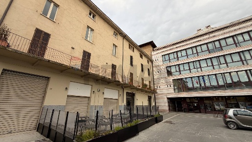 Foto Appartamento in Via del Teatro 17, Foligno Centro Storico di 95 m²