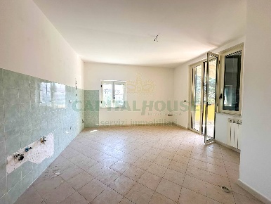 Foto Appartamento in FUORI PORTA ROMA, Capua Centro di 100 m² con 4 locali