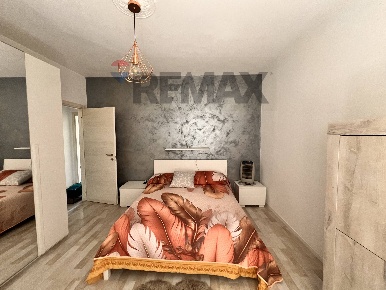 Foto Case semi ndipendenti in Via Adriatica 24/26/30, Foligno di 272 m²