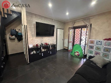 Foto Villa unifamiliare in Via Siddi, Fiumicino di 90 m² con 3 locali