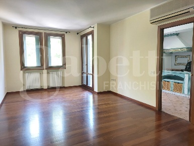 Foto Appartamento in Via carlo alberto 23, Treviso di 90 m² con 4 locali