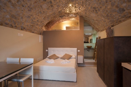 Foto Appartamento in Via Trento, San Felice del Benaco Centro di 41 m²