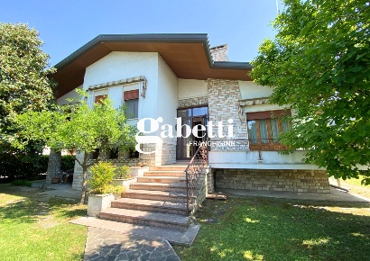 Foto Casa indipendente in Via IV Novembre 16, Agna Centro di 208 m²