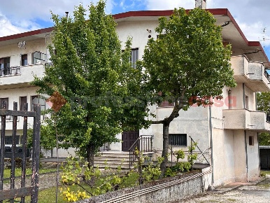 Foto Appartamento in Via Buonarroti 83, Avezzano Centro di 130 m²