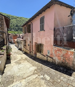 Foto Appartamento in Via REGINA MARGHERITA 20, Capistrello Centro di 125 m²