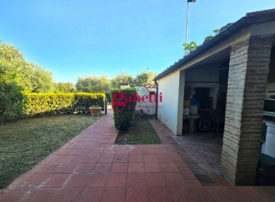 Foto Appartamento a Firenze Mantignano di 174 m² con 5 locali in vendita