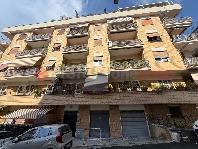 Foto Appartamento in Via Adolfo Scalpelli 5, Tivoli Tivoli Alta di 100 m²