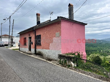 Foto Casa indipendente in Via Cavour 37, Sant'Ambrogio sul Garigliano