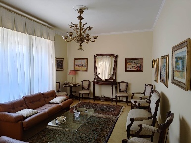 Foto Appartamento a Firenze Gavinana di 160 m² con 7 locali in vendita