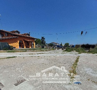 Foto Laboratorio a Poggio Rusco Centro di 841 m² con 5 locali in vendita