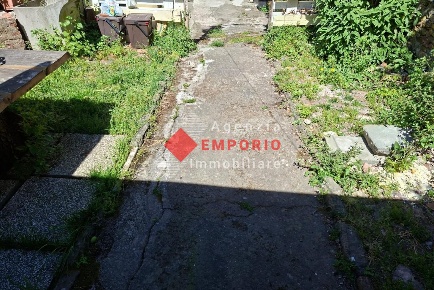 Foto Appartamento a Vicopisano Centro di 60 m² con 4 locali in vendita
