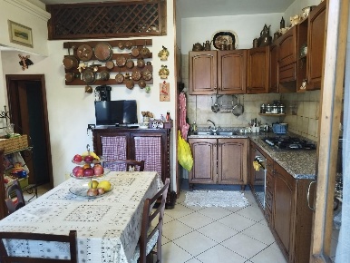 Foto Villa a schiera a Viareggio Torre del Lago di 140 m² con 7 locali