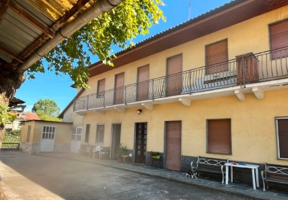 Foto Appartamento a Settimo Torinese di 180 m² con 6 locali in vendita