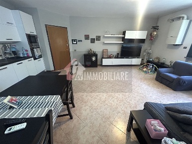 Foto Appartamento in VIA PORZIO, Casalmaggiore Centro di 83 m² con 4 locali