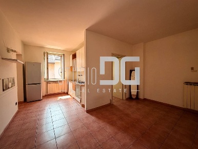 Foto Appartamento in via Luigi Calastri, Cesano Maderno di 80 m² in vendita