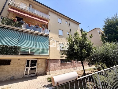Foto Appartamento in VIA CANTAGALLI, Faenza di 104 m² con 3 locali