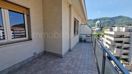 Foto Appartamento in via Rezzonico, Como Valduce - Crispi di 160 m²