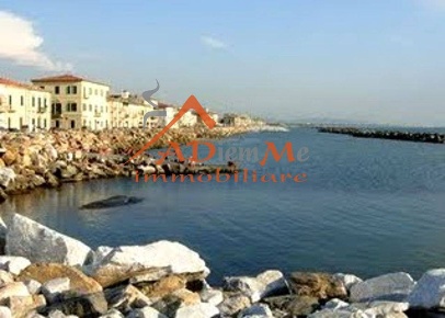Foto Appartamento in Via Robertino Francardi, Pisa Marina di Pisa di 80 m²
