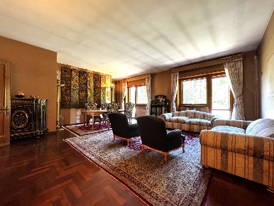 Foto Attico in Via del Triopio, Roma Quarto Miglio di 180 m² con 8 locali