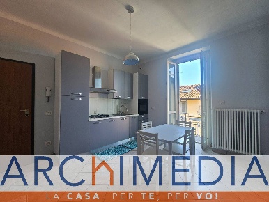 Foto Appartamento in Via Mazzini, Malnate Centro di 58 m² con 2 locali