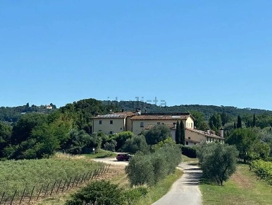 Foto Villa a schiera a Scandicci di 173 m² con 7 locali in vendita