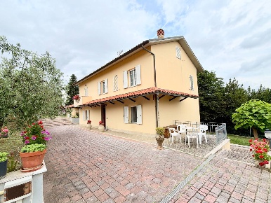 Foto Villa unifamiliare in Via Montesecco 3, Jesi Tabano - Montecappone