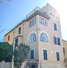 Foto Appartamento in Lungomare Regina Elena 108, Ladispoli Centro di 110 m²