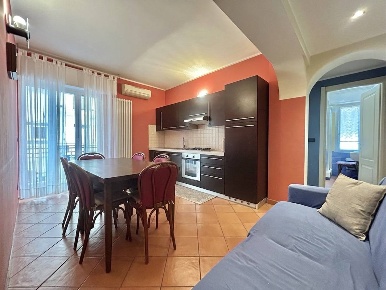 Foto Appartamento in Via Como, Pietra Ligure di 62 m² con 3 locali