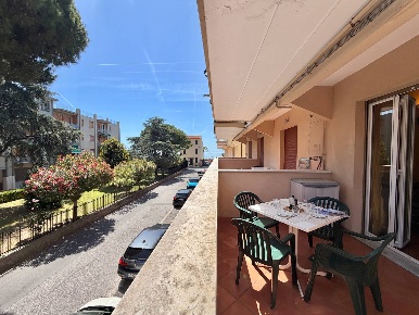 Foto Appartamento in Via Como, Pietra Ligure di 56 m² con 3 locali