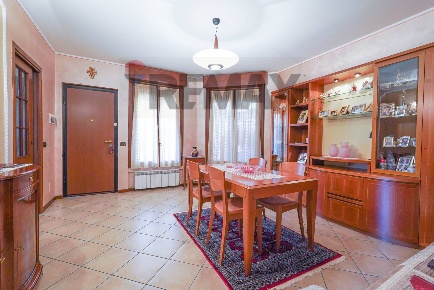 Foto Appartamento in via Giuseppe Mazzini 63/c, Pontirolo Nuovo di 150 m²