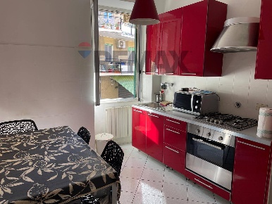 Foto Appartamento in VIA ENTELLA 243, Chiavari Stadio di 79 m² con 5 locali