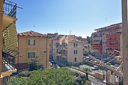 Foto Appartamento in Via Lamarmora, Sanremo San Martino - Villetta di 73 m²