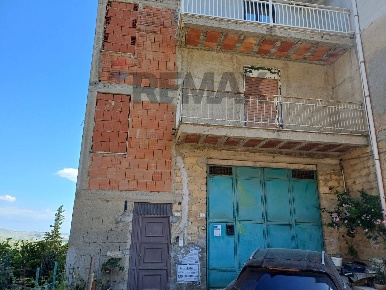 Foto Appartamento in Via Montecitorio 5, Favara di 200 m² con 8 locali