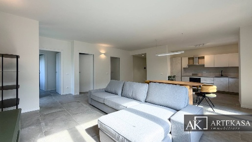 Foto Appartamento in Via Commenda 7, Novara San Martino di 96 m² in affitto